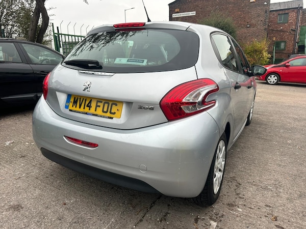 Used Peugeot 208 2014 for sale - 76269631: Photo 7