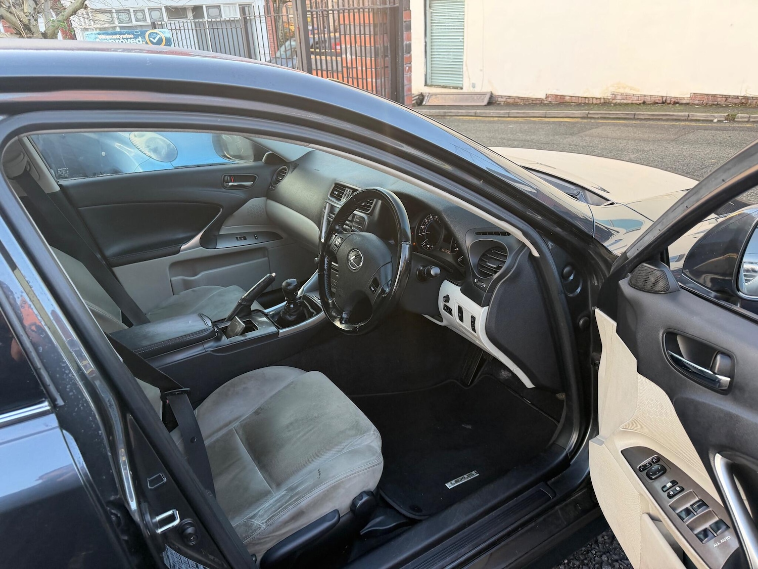 Used Lexus IS 2009 for sale - 76953084: Photo 19