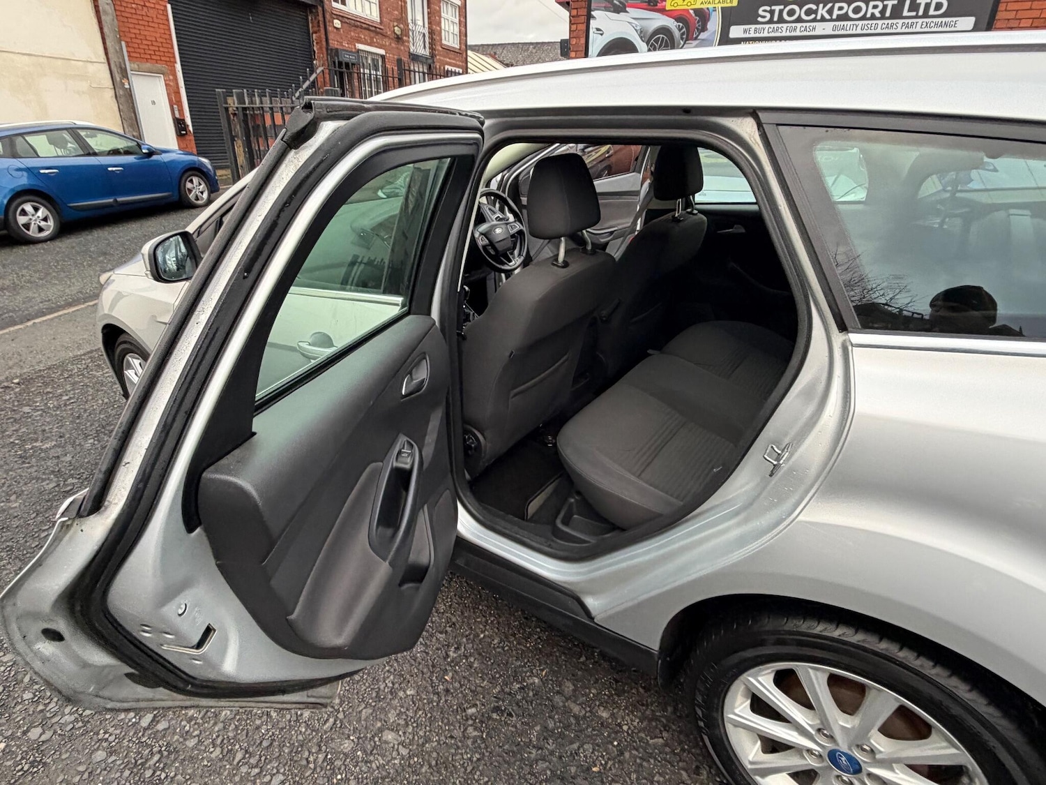 Used Ford Focus 2015 for sale - 76765584: Photo 32