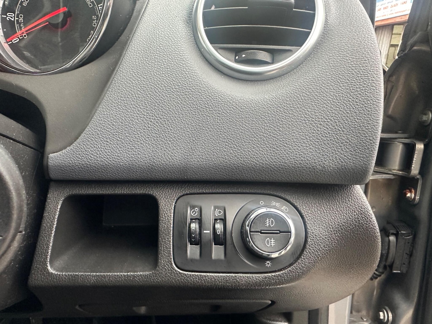 Used Vauxhall Meriva for sale - 76527818: Photo 15