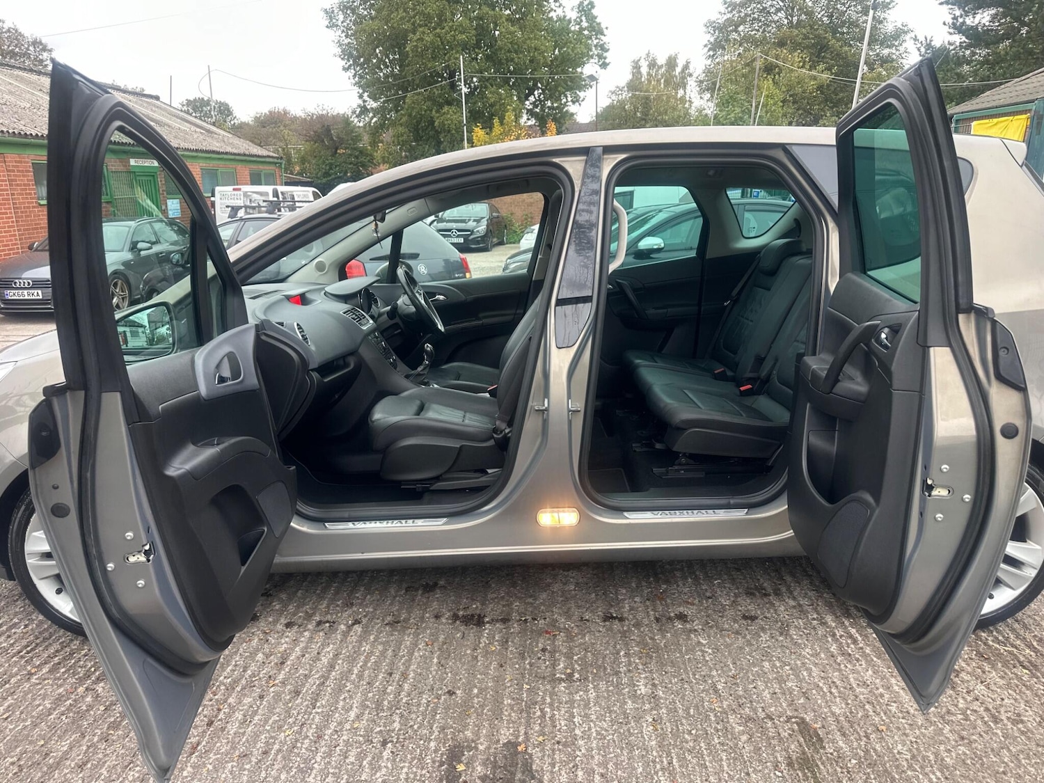 Used Vauxhall Meriva for sale - 76527818: Photo 20