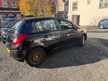 Used Vauxhall Corsa 2010 for sale - 76953500: Photo