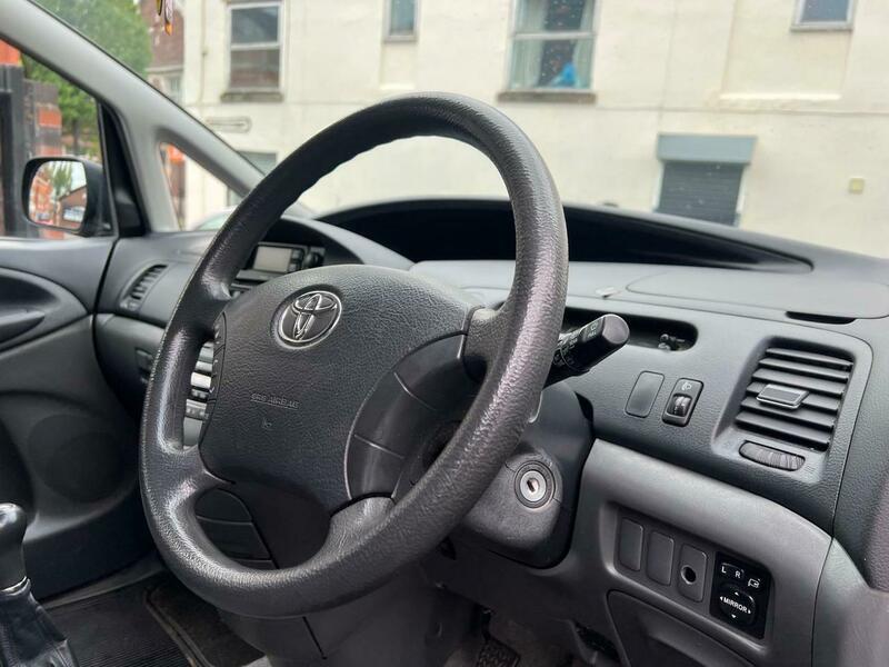 Used Toyota Previa 2005 for sale - 76158458: Photo 24