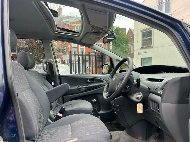 Used Toyota Previa 2005 for sale - 76158458: Photo 30