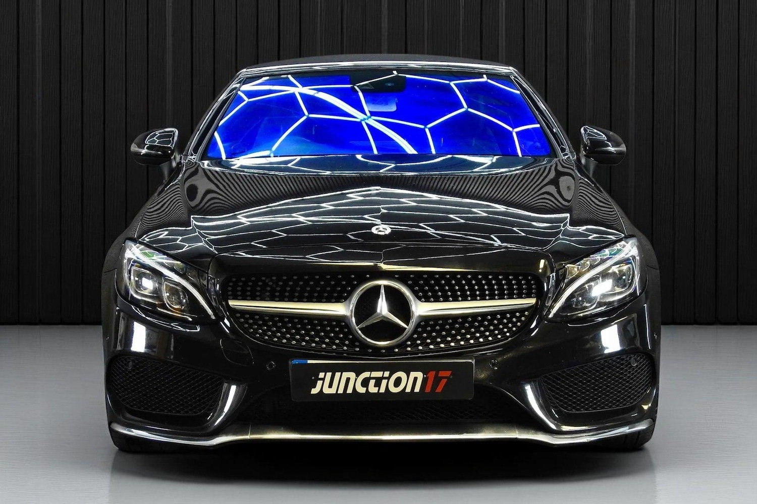 Used Mercedes-Benz C Class 2017 for sale - 76660403: Photo 4