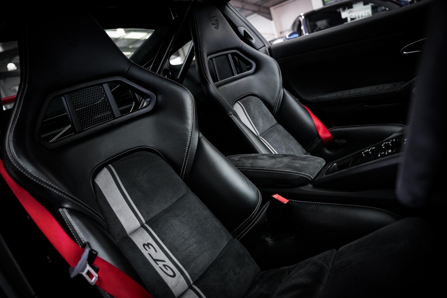 Used Porsche 911 2018 for sale - 77131835: Photo 21