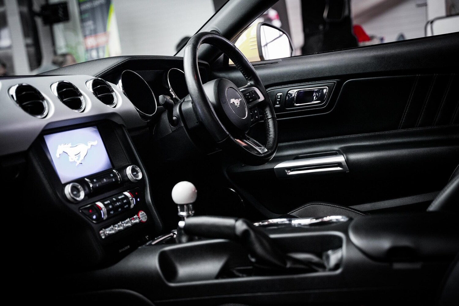 Used Ford Mustang 2018 for sale - 77387309: Photo 3