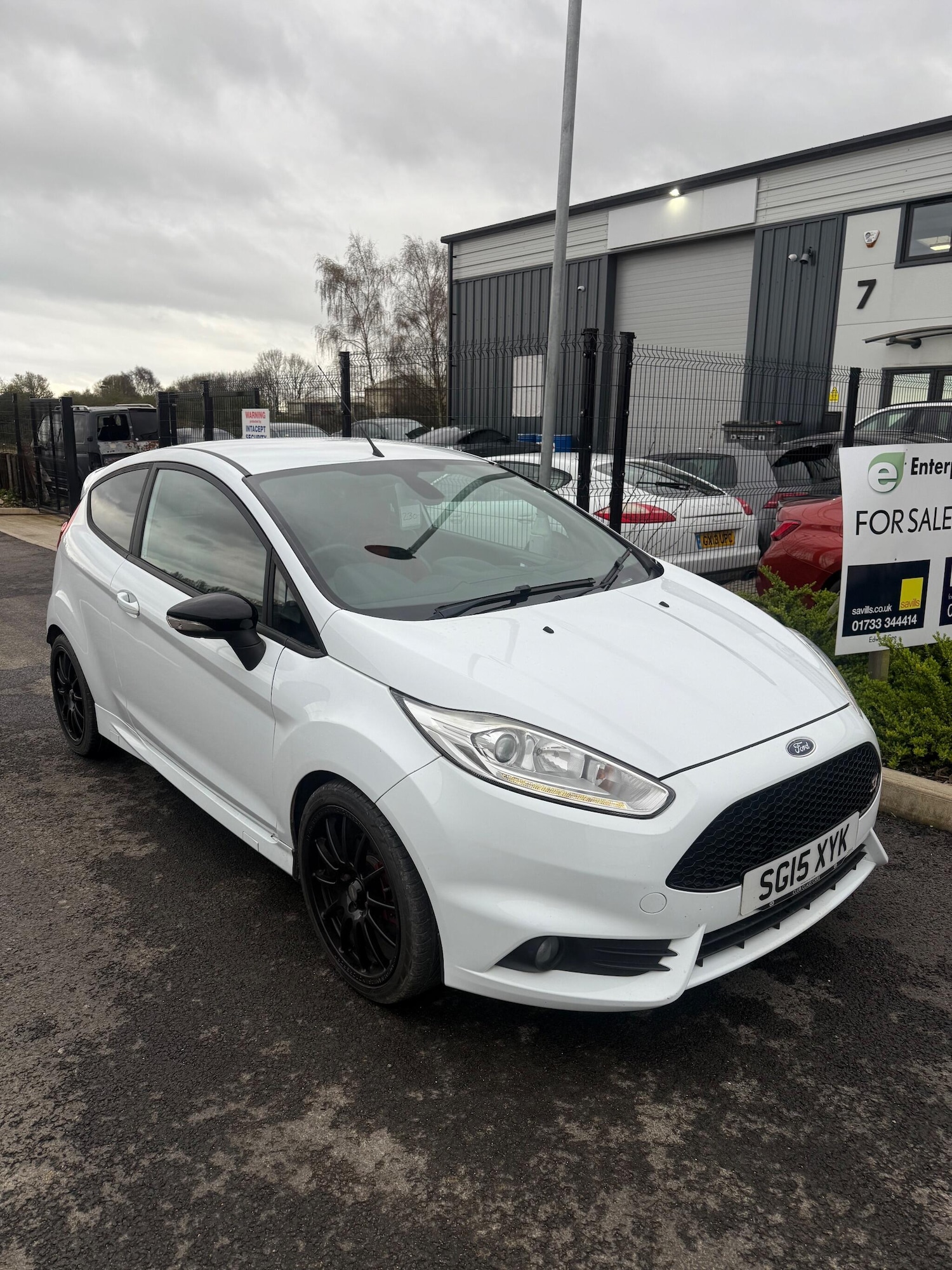 Used Ford Fiesta 2015 for sale - 78046985: Photo 1