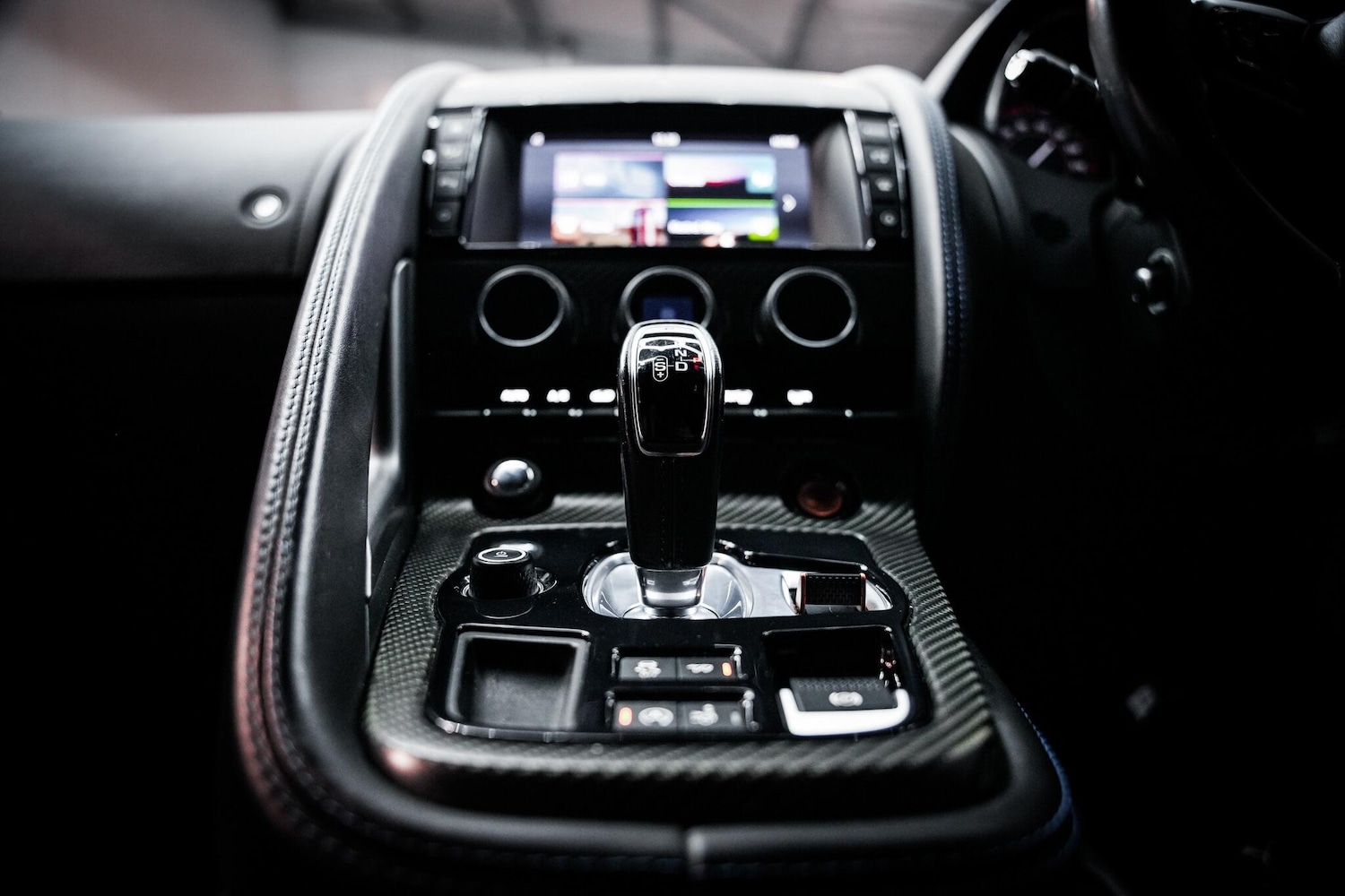 Used Jaguar F-Type 2016 for sale - 76823391: Photo 41