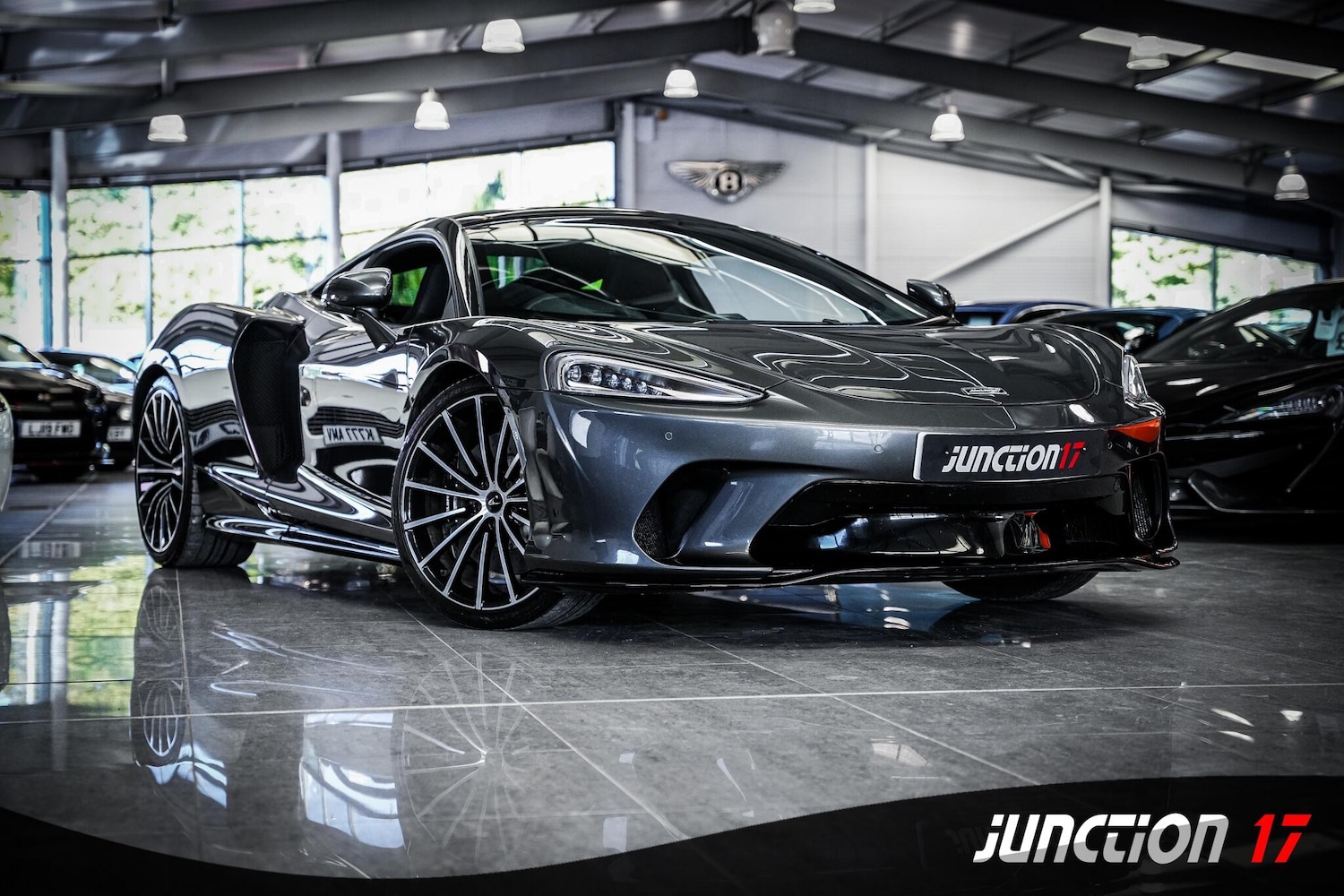 Used McLaren GT 2020 for sale - 76660513: Photo 1