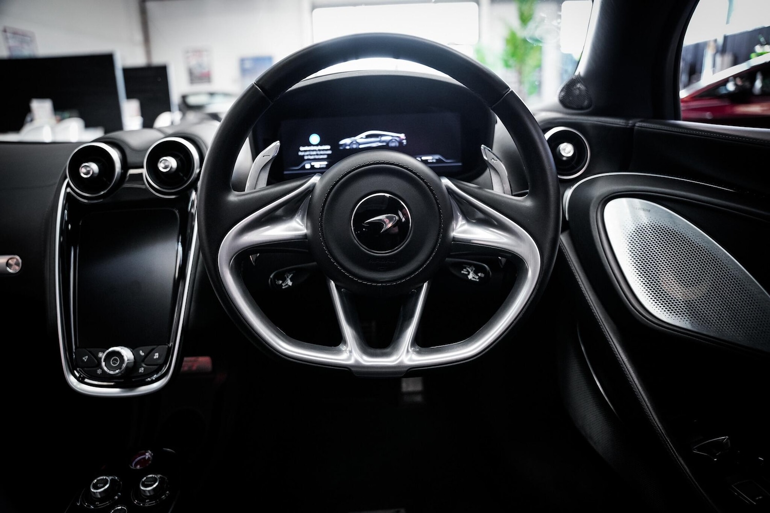 Used McLaren GT 2020 for sale - 76660513: Photo 24