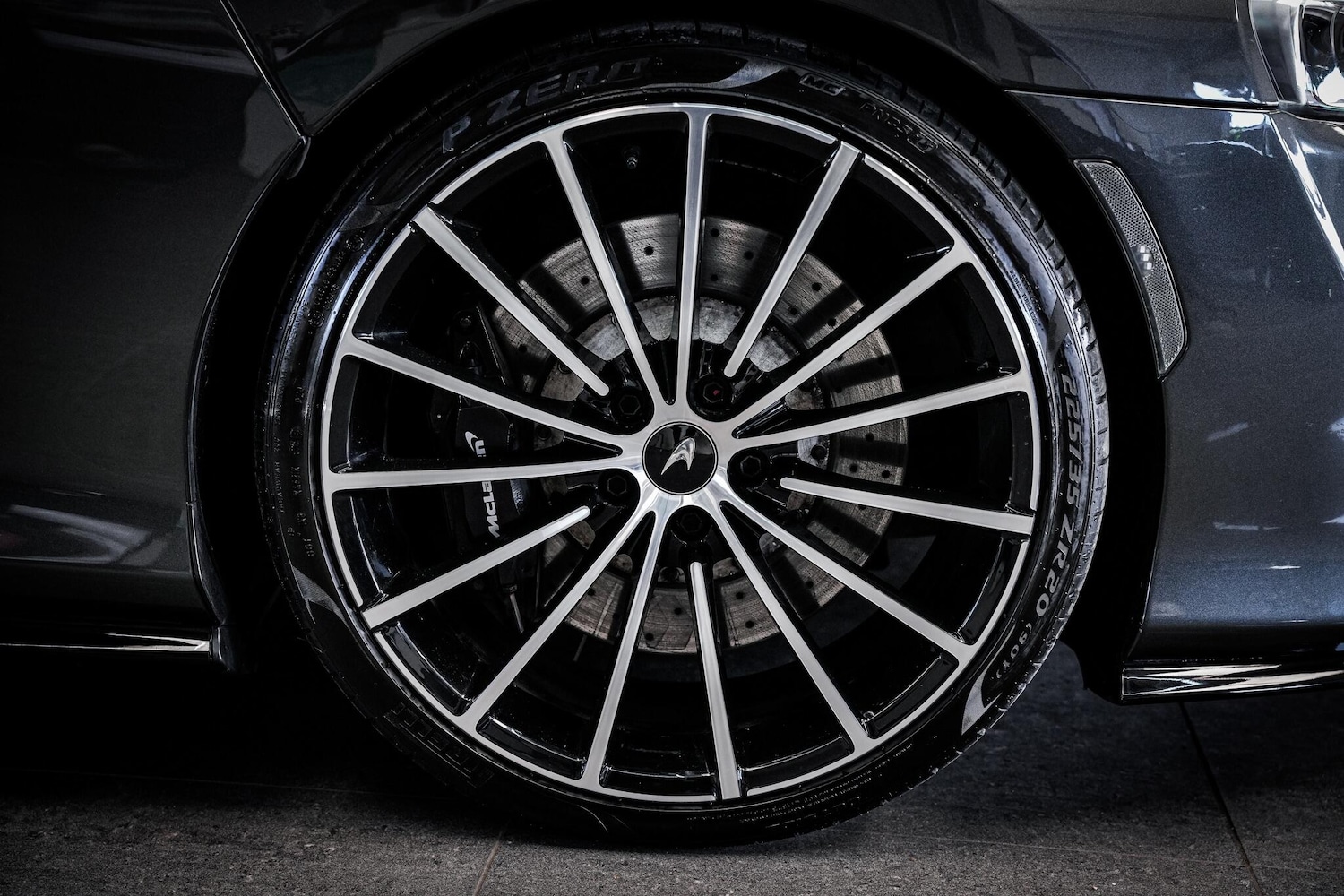 Used McLaren GT 2020 for sale - 76660513: Photo 30