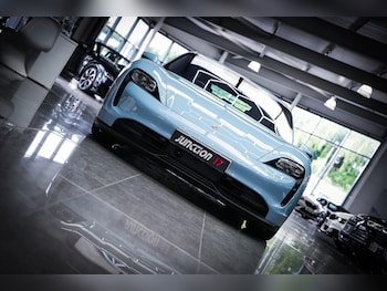 Used Porsche Taycan 2020 for sale - 78879012: Photo
