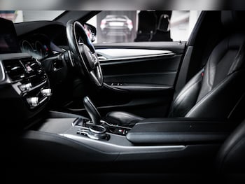 Used BMW 5 Series 2018 for sale - 78184917: Photo