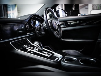 Used Porsche Panamera 2017 for sale - 79412614: Photo