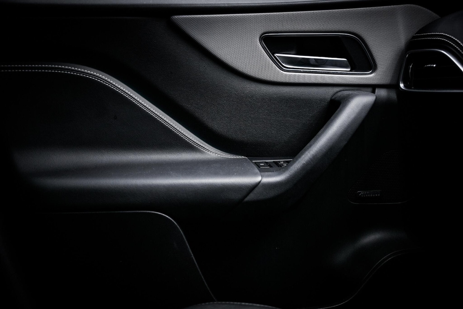 Used Jaguar F-Pace 2019 for sale - 76660507: Photo 48