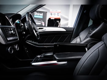 Used Mercedes-Benz GL Class 2015 for sale - 78981916: Photo