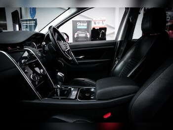 Used Land Rover Discovery Sport 2021 for sale - 78116366: Photo