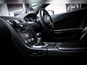 Used Aston Martin Vantage 2006 for sale - 79453064: Photo
