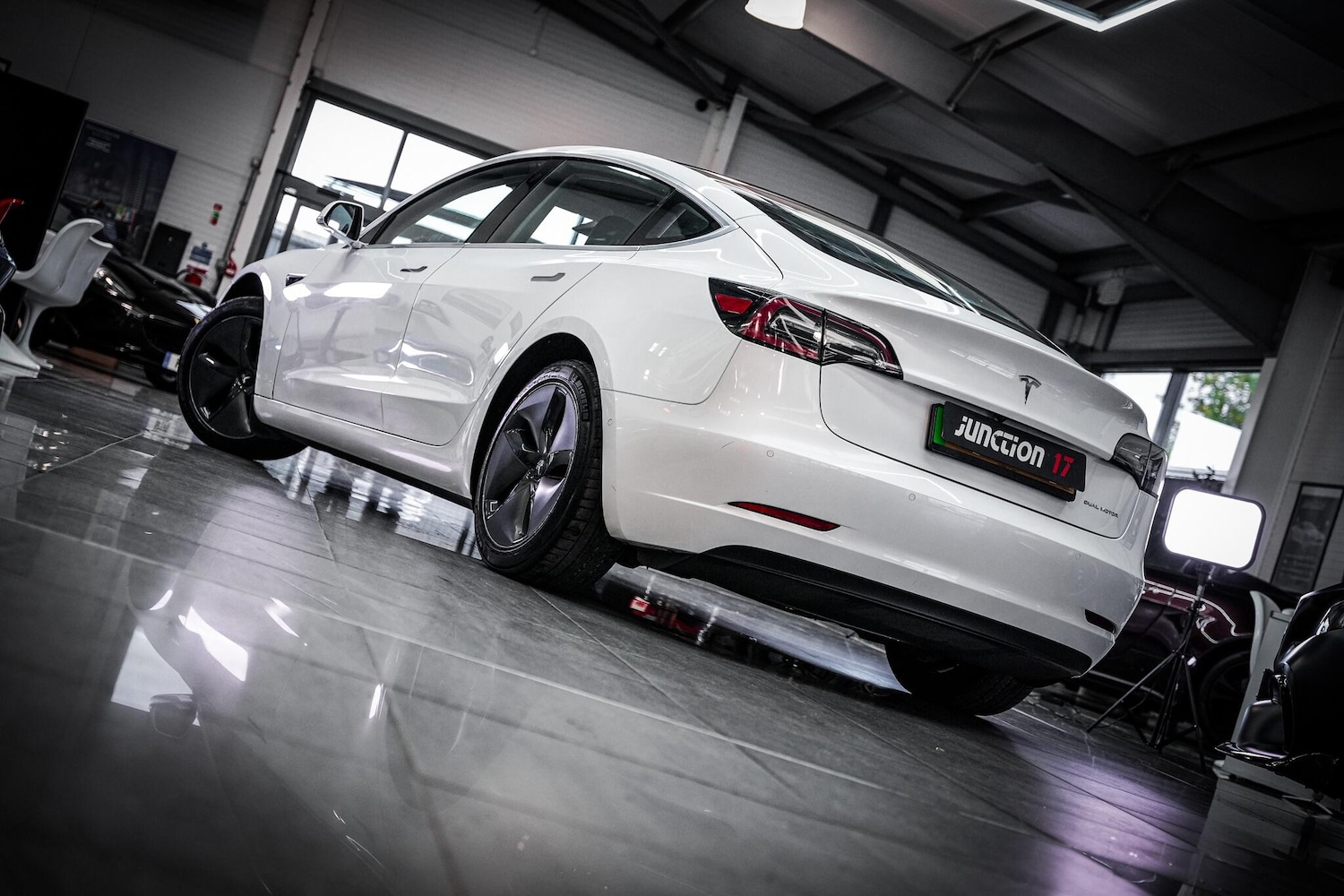 Used Tesla Model 3 2020 for sale - 76660369: Photo 8