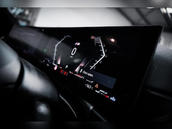 Used BMW 3 Series 2023 for sale - 76660503: Photo