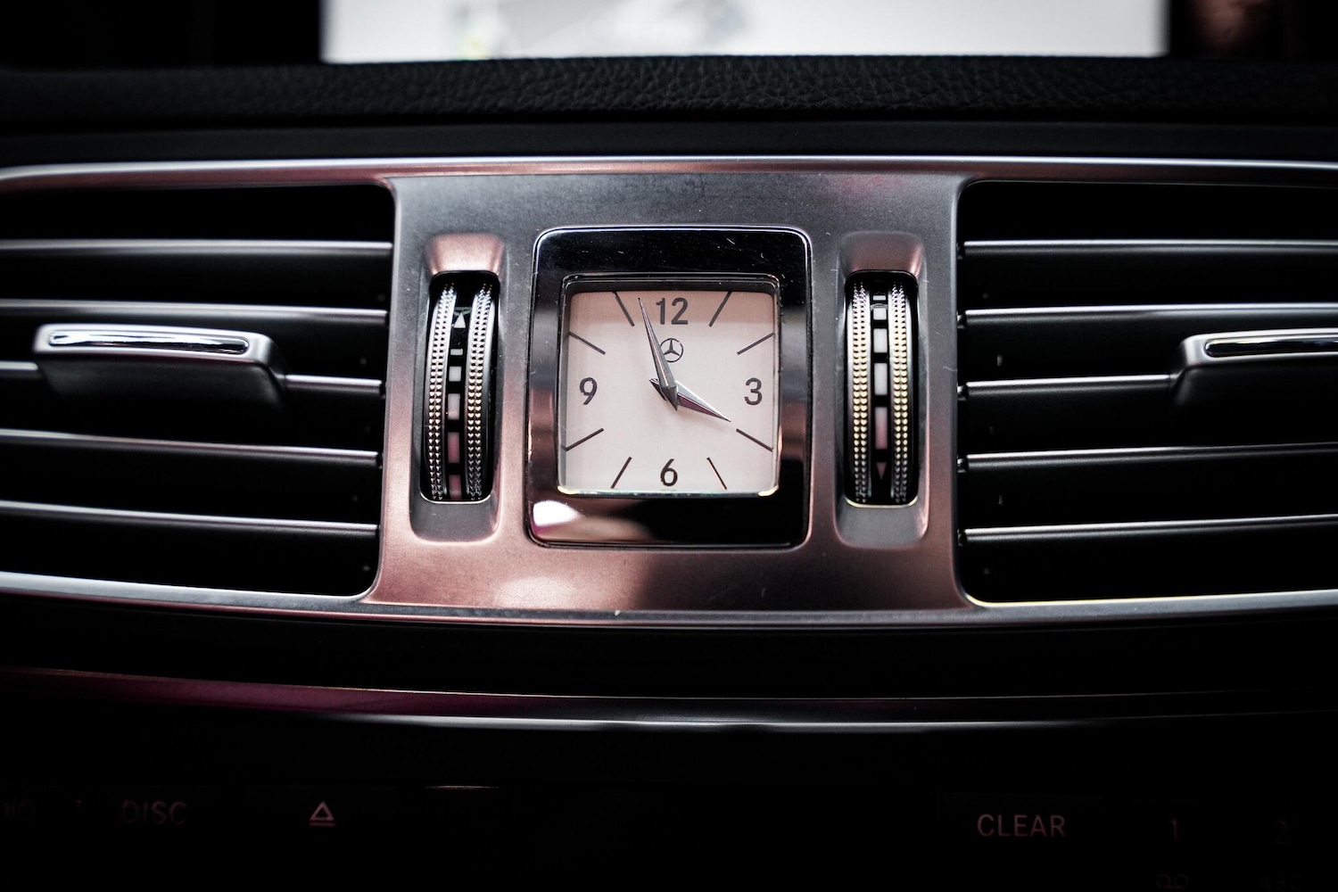 Used Mercedes-Benz E Class 2014 for sale - 76781732: Photo 43