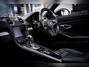 Used Porsche 718 Boxster 2018 for sale - 79202303: Photo