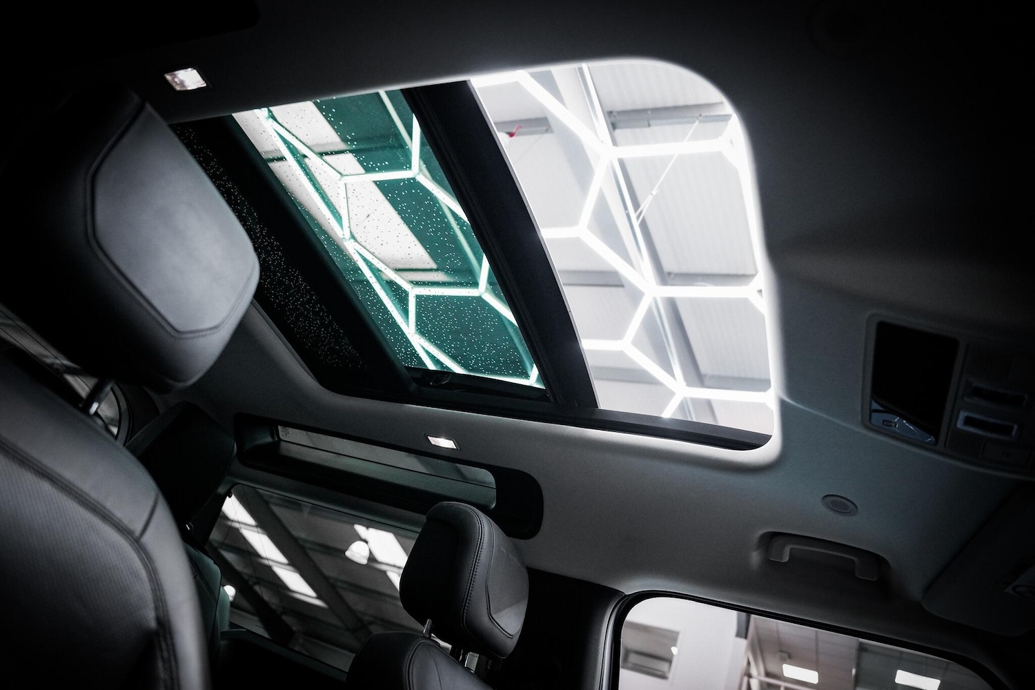 Used Land Rover Defender 90 2022 for sale - 78019543: Photo 10