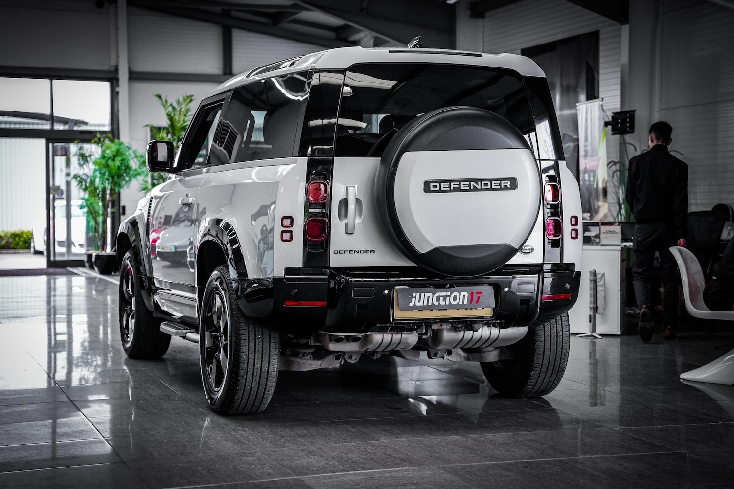 Used Land Rover Defender 90 2022 for sale - 78019543: Photo 15