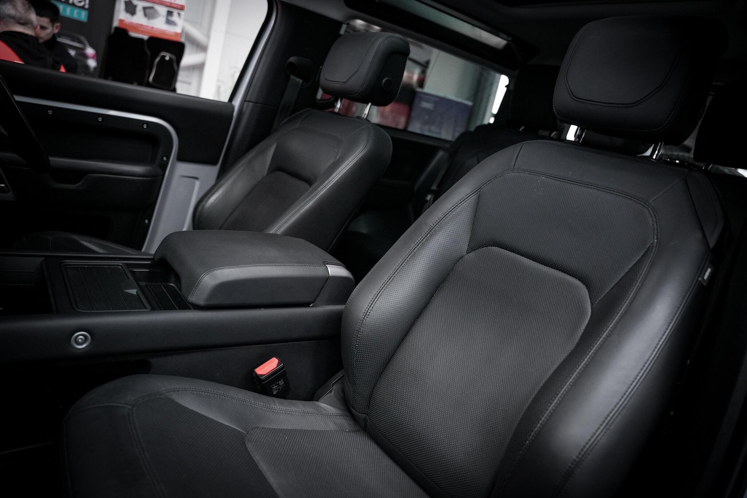 Used Land Rover Defender 90 2022 for sale - 78019543: Photo 24