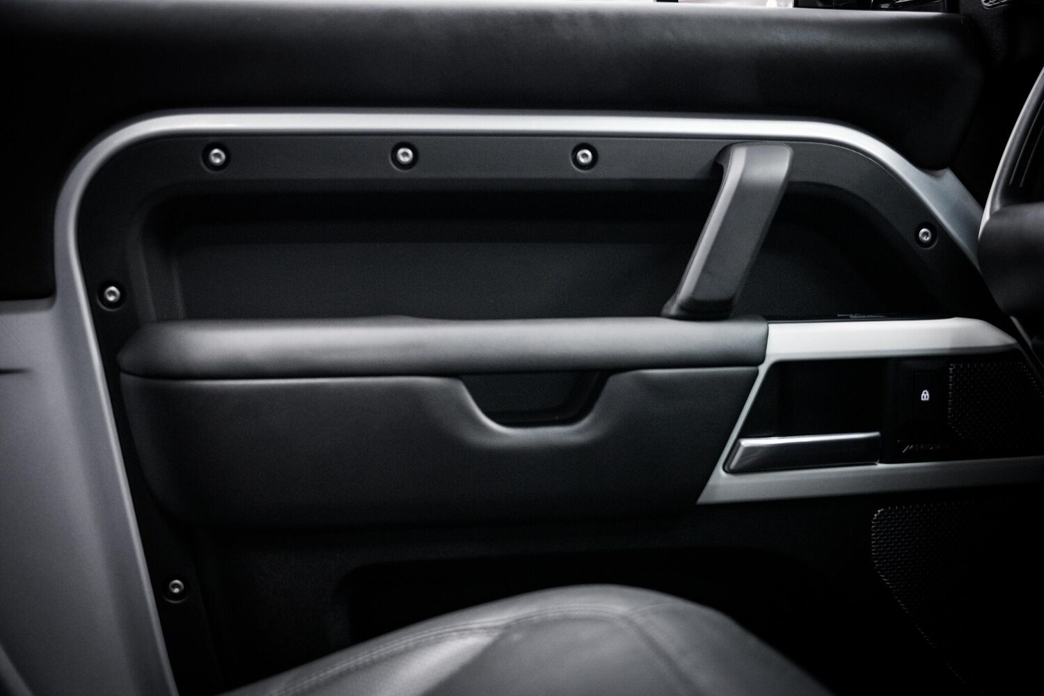 Used Land Rover Defender 90 2022 for sale - 78019543: Photo 53