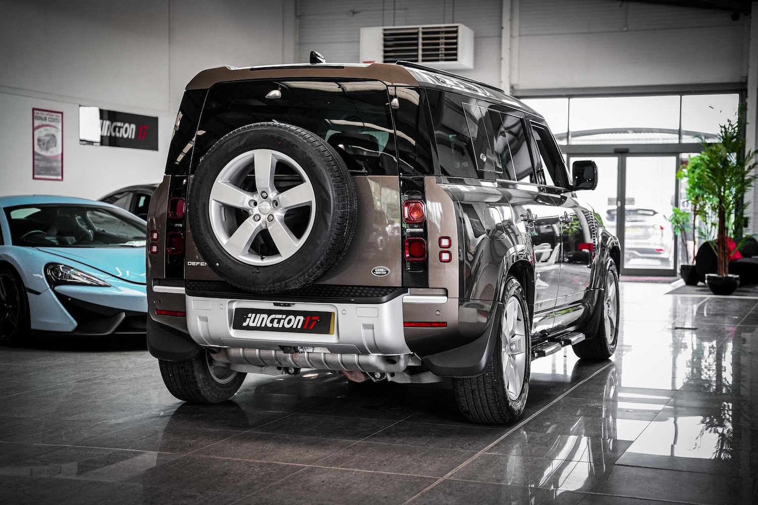 Used Land Rover Defender 110 2022 for sale - 78170928: Photo 17