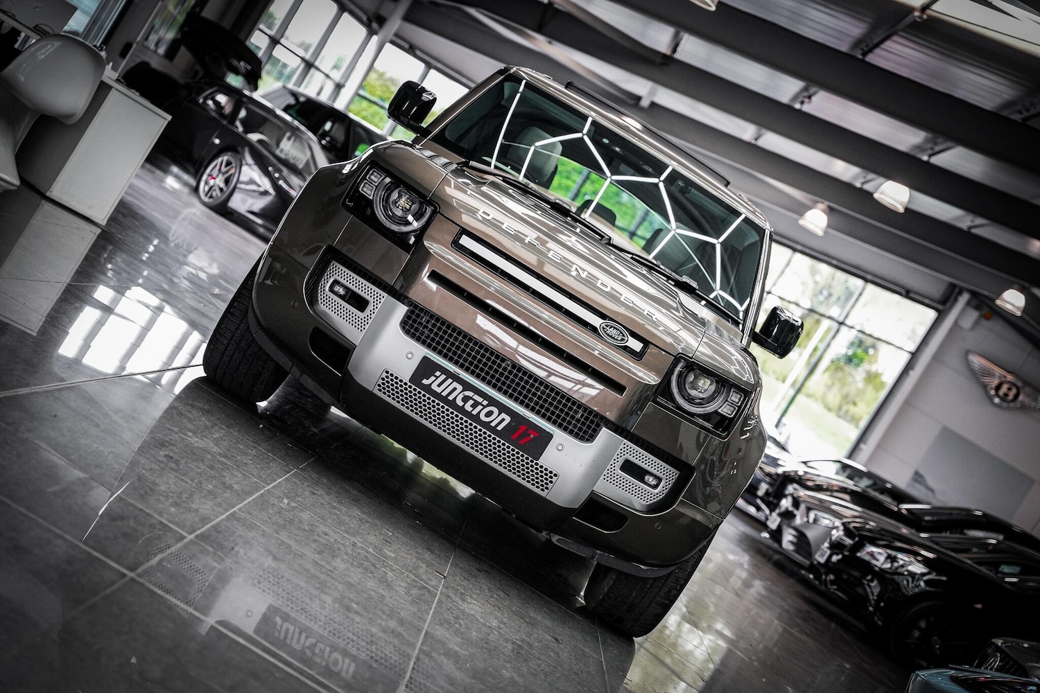 Used Land Rover Defender 110 2022 for sale - 78170928: Photo 5