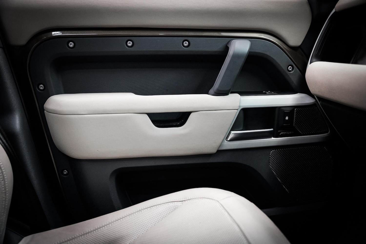 Used Land Rover Defender 110 2022 for sale - 78170928: Photo 51