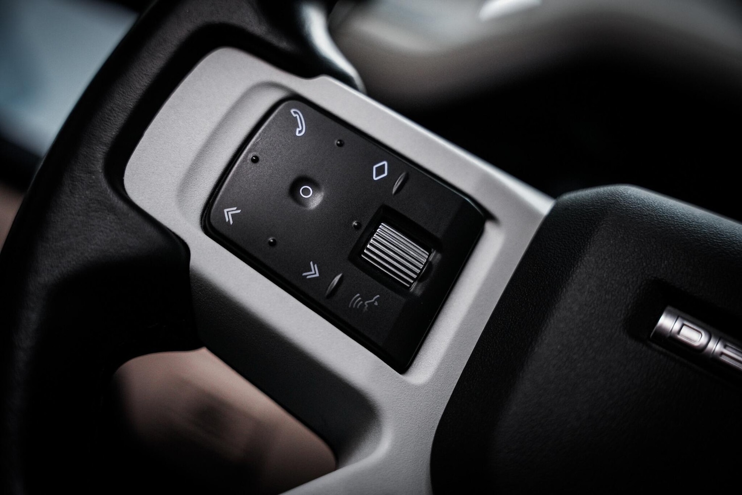 Used Land Rover Defender 110 2022 for sale - 78170928: Photo 53