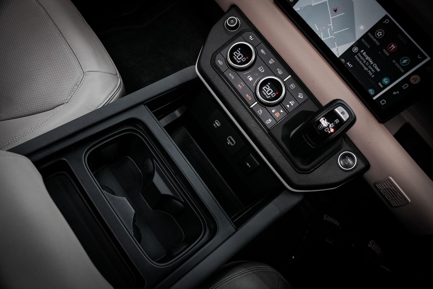 Used Land Rover Defender 110 2022 for sale - 78170928: Photo 6