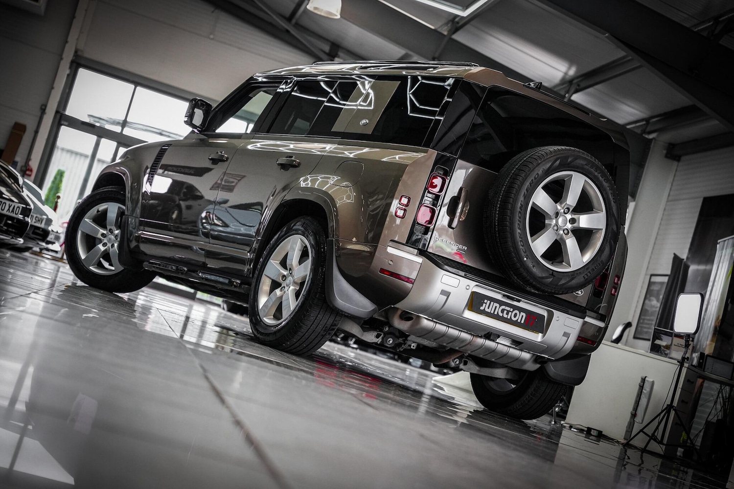 Used Land Rover Defender 110 2022 for sale - 78170928: Photo 7