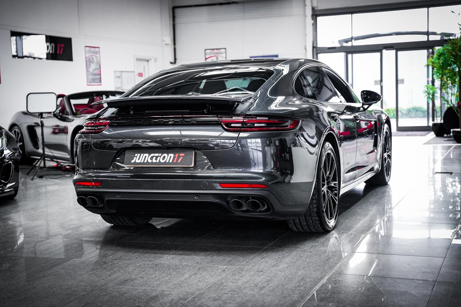 Used Porsche Panamera 2018 for sale - 77882057: Photo 15