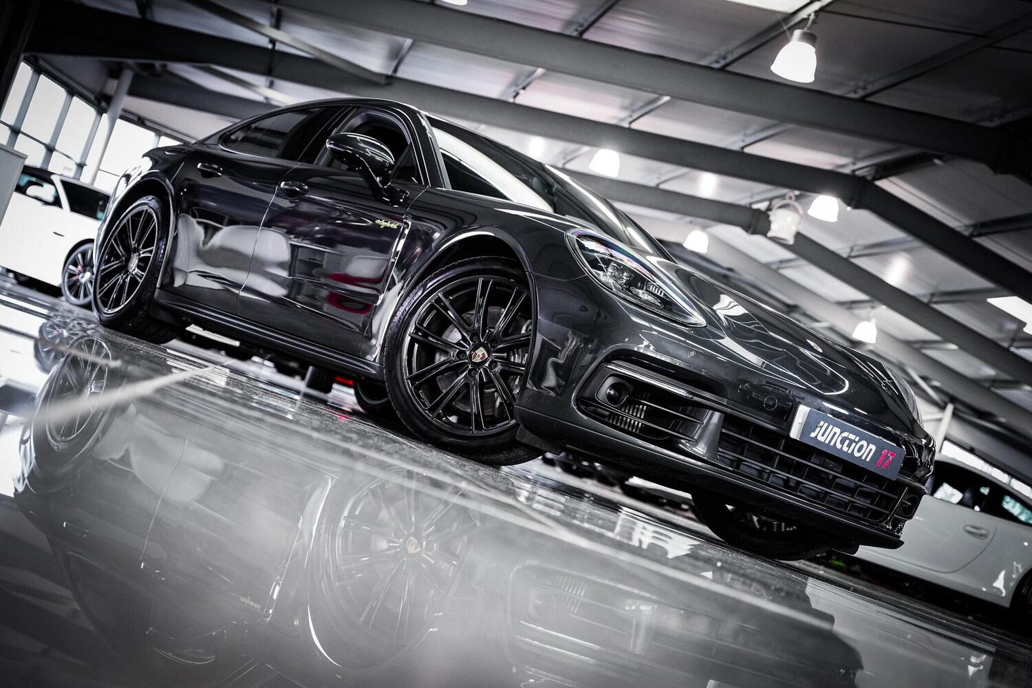 Used Porsche Panamera 2018 for sale - 77882057: Photo 8