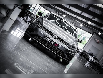 Used Volkswagen Golf 2019 for sale - 78245648: Photo