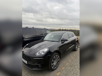 Used Porsche Macan 2018 for sale - 76926256: Photo