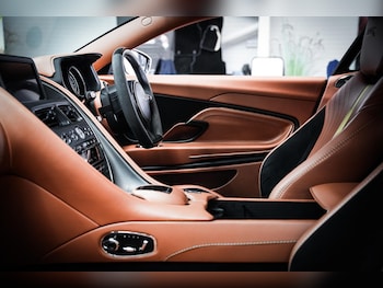 Used Aston Martin DB11 2019 for sale - 78911712: Photo