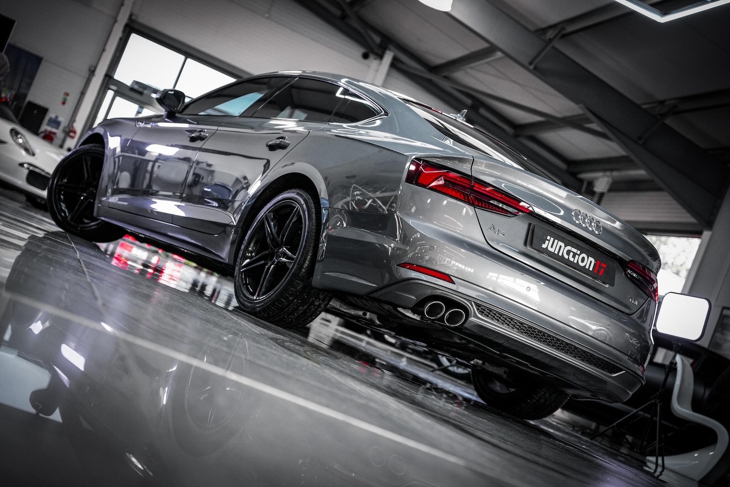 Used Audi A5 2017 for sale - 76660411: Photo 9