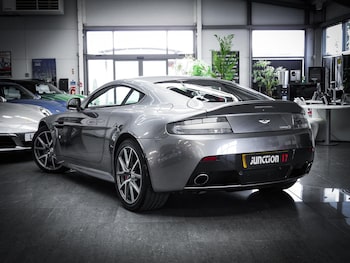 Used Aston Martin Vantage 2012 for sale - 78704624: Photo