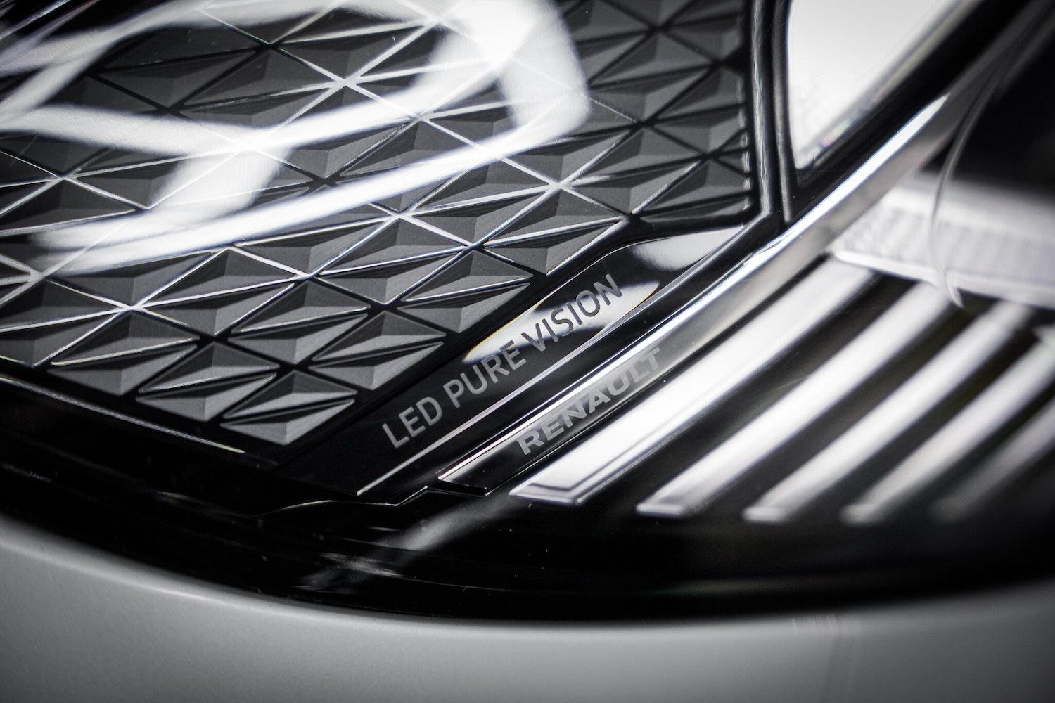 Used Renault Captur 2020 for sale - 76780892: Photo 37