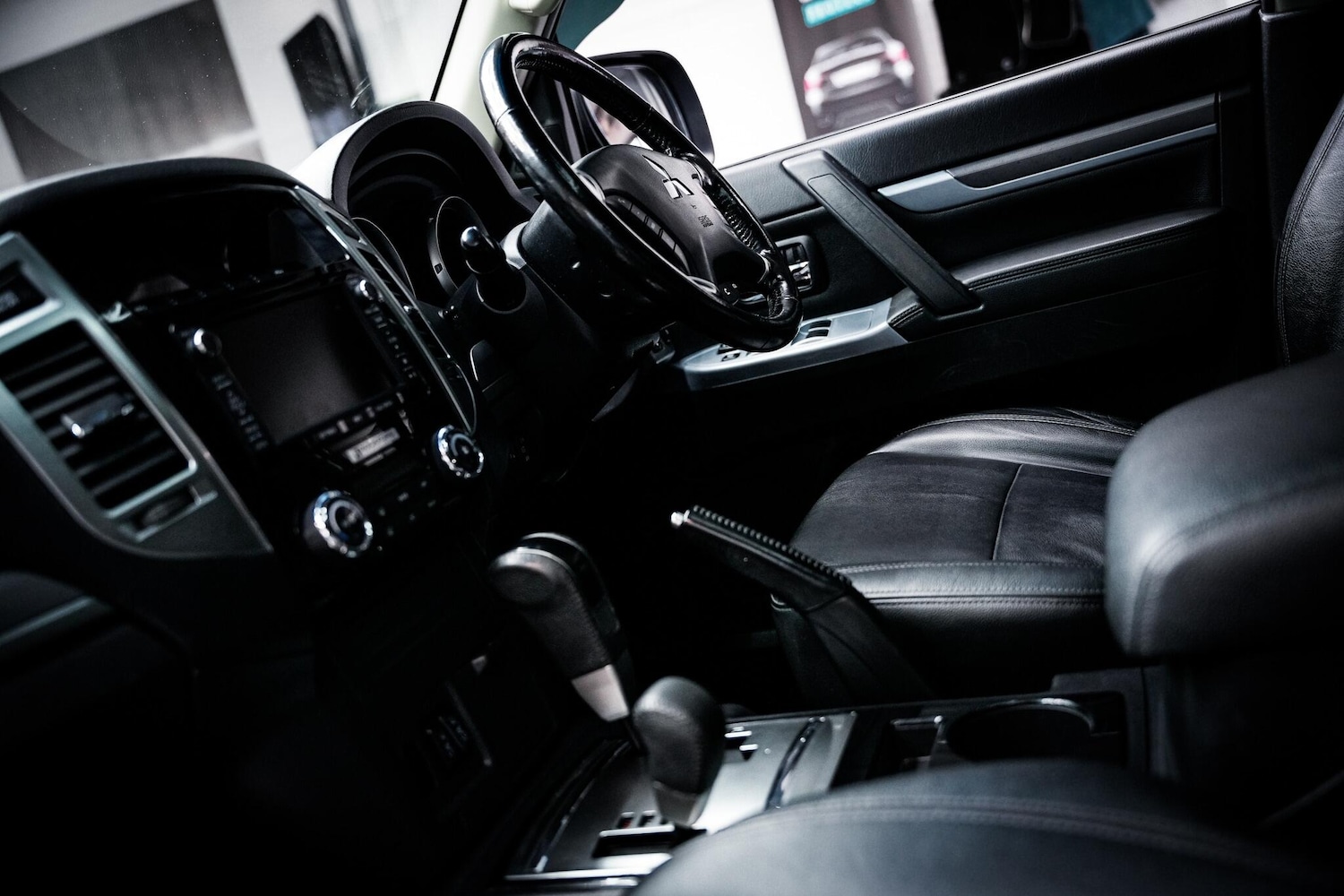 Used Mitsubishi Shogun 2016 for sale - 77097570: Photo 3