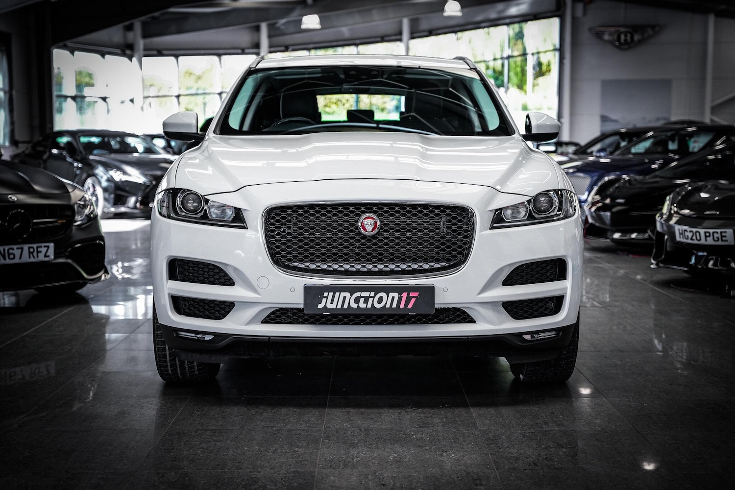 Used Jaguar F-Pace 2018 for sale - 76660545: Photo 11