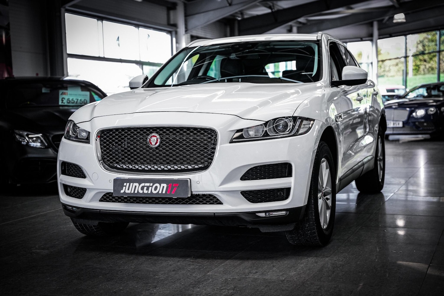 Used Jaguar F-Pace 2018 for sale - 76660545: Photo 12