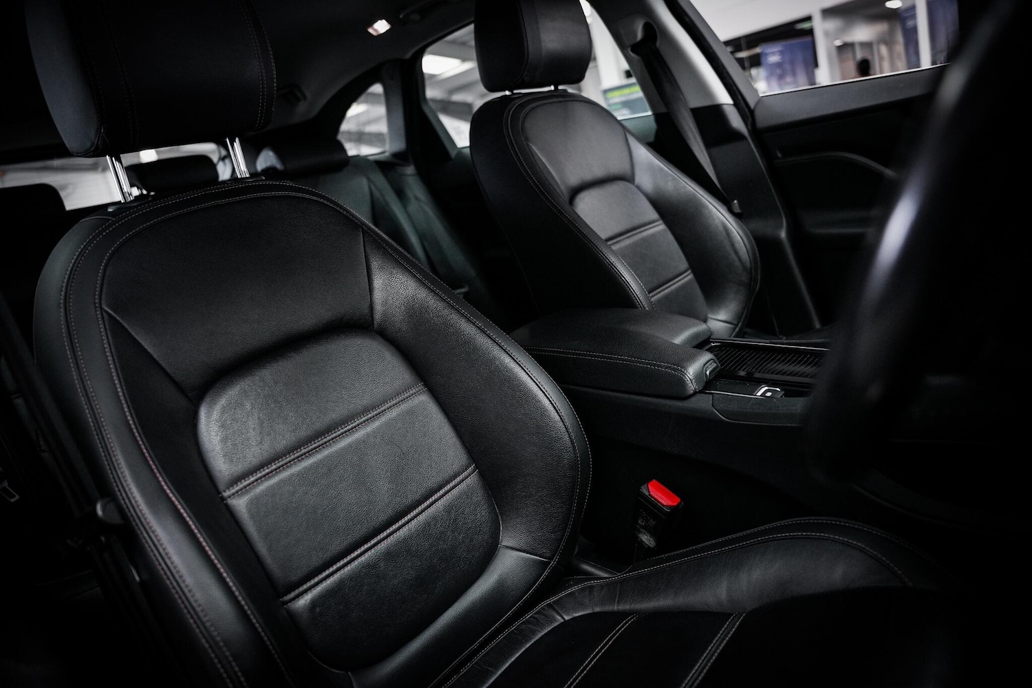 Used Jaguar F-Pace 2018 for sale - 76660545: Photo 17