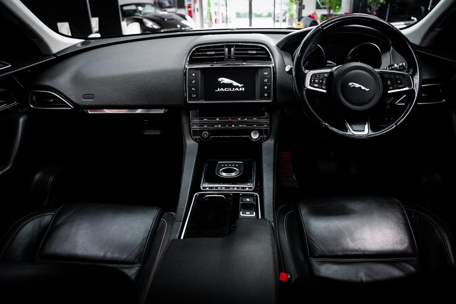 Used Jaguar F-Pace 2018 for sale - 76660545: Photo 21